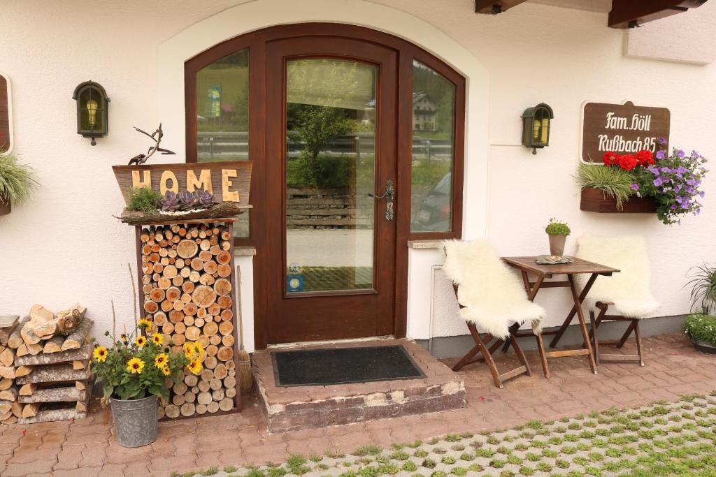 Ferienhaus Höll Russbach am Pass Gschütt Exterior foto